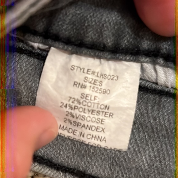 Magnolia south gray distressed mini skirt with stretch size small - Picture 3 of 7